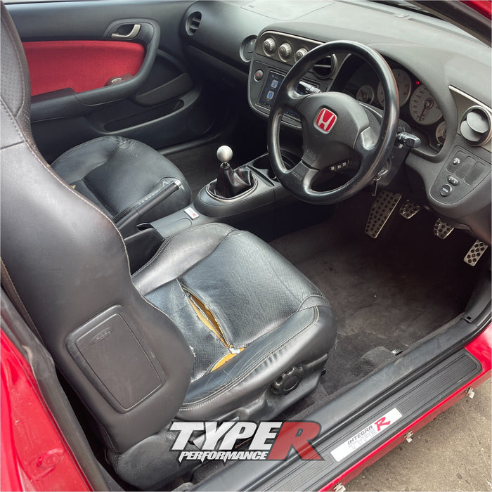Wrecking 2001 Honda Integra DC5 Type R Manual