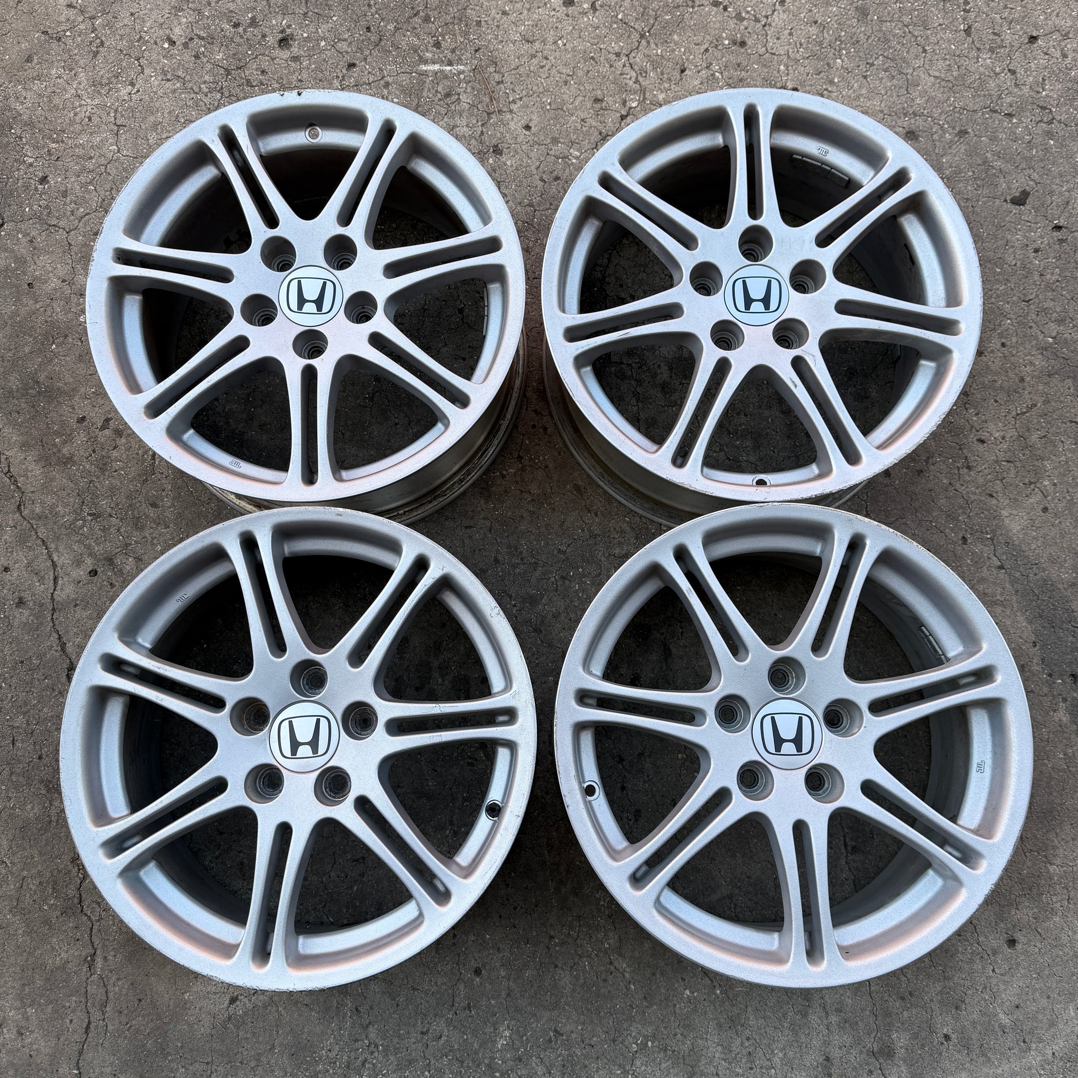 Stock Honda Civic FD Sport 17