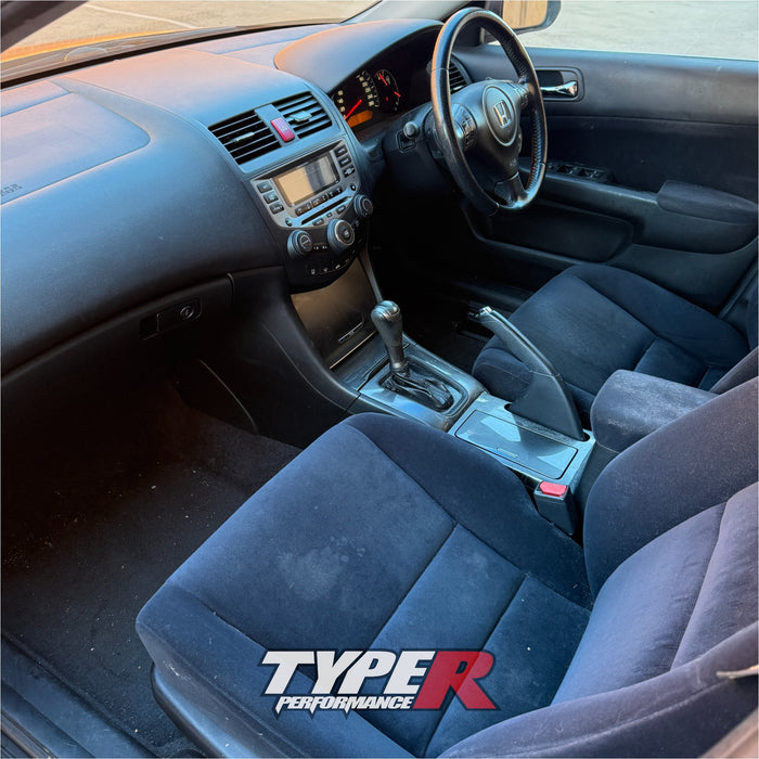 Wrecking 2006 Honda Accord Euro CL9 Auto