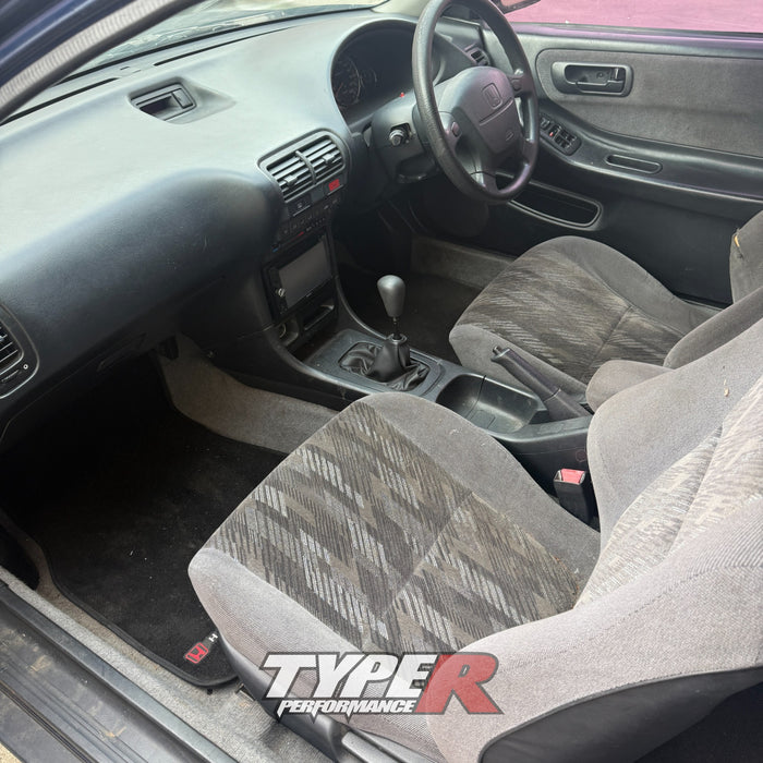 Wrecking 1999 Honda Integra DC4 GSi Manual