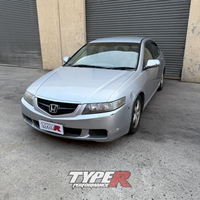 Wrecking 2004 Honda Accord Euro CL9 Auto