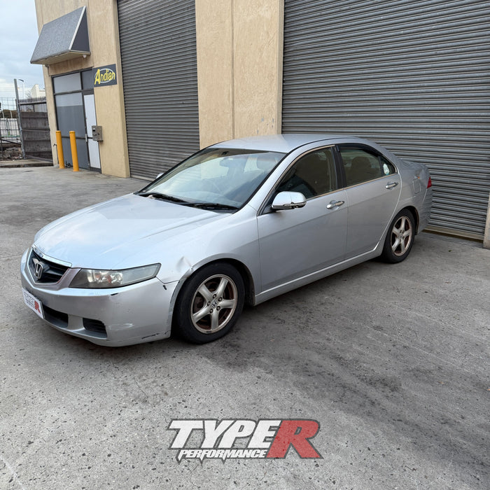 Wrecking 2004 Honda Accord Euro CL9 Auto