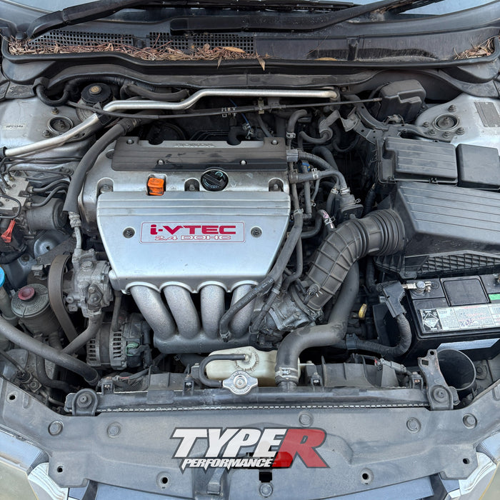 Wrecking 2004 Honda Accord Euro CL9 Auto