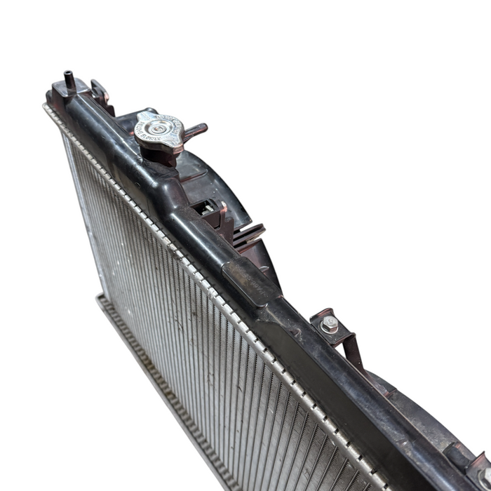 Radiator and Fans Honda CR-V RD1 97-01