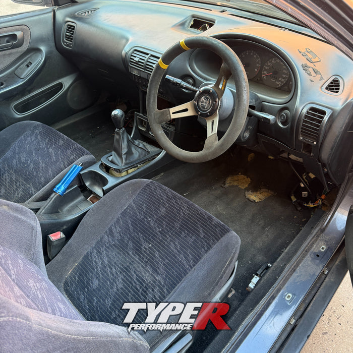 Wrecking 1994 Honda Integra DC2 VTi-R K-Swap Manual