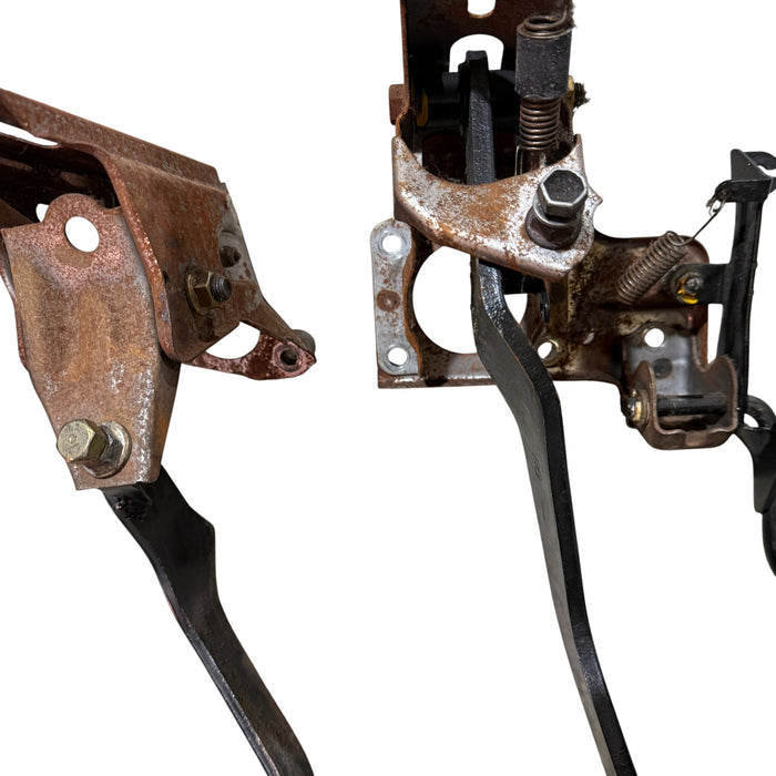 dc2 pedals Manual Brake & Clutch Pedal Assembly Set Honda Civic EG EK 92-00 Integ — Type R Performance