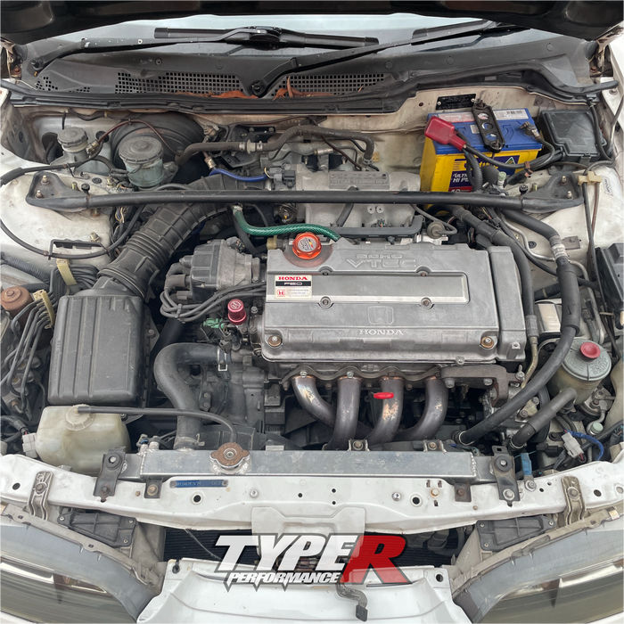 Integra Racing Battery Wrecking 1995 Honda Integra DC2 VTi-R Manual — Type R Performance