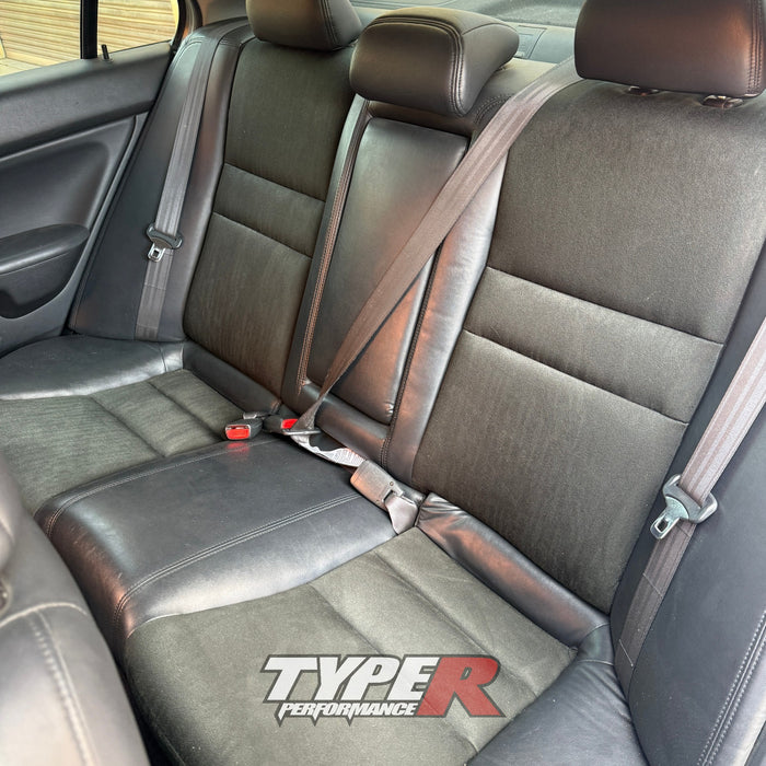 Wrecking 2006 Honda Accord Euro CL9 Sport Auto