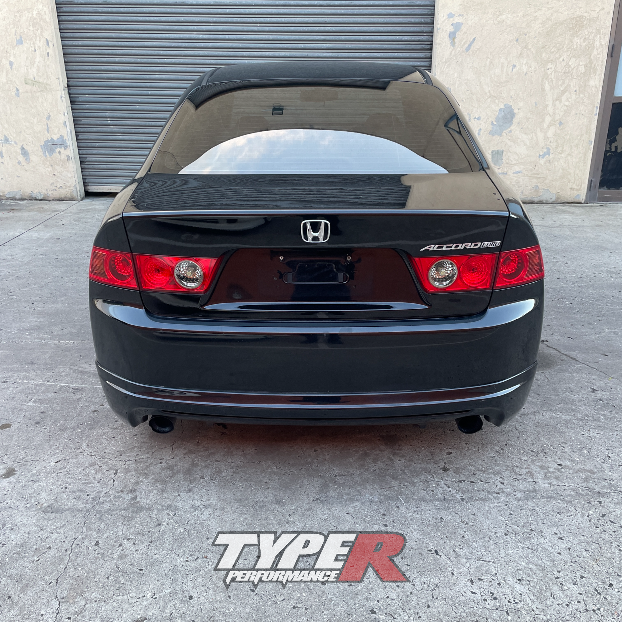 Wrecking 2005 Honda Accord Euro CL9 Luxury Manual — Type R Performance
