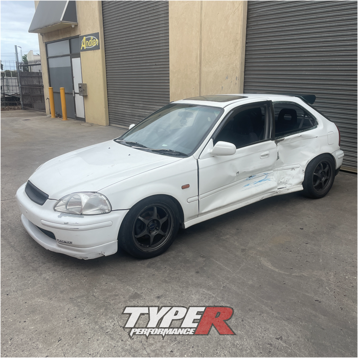 Wrecking 1996 Honda Civic EK4 VTi-R Manual