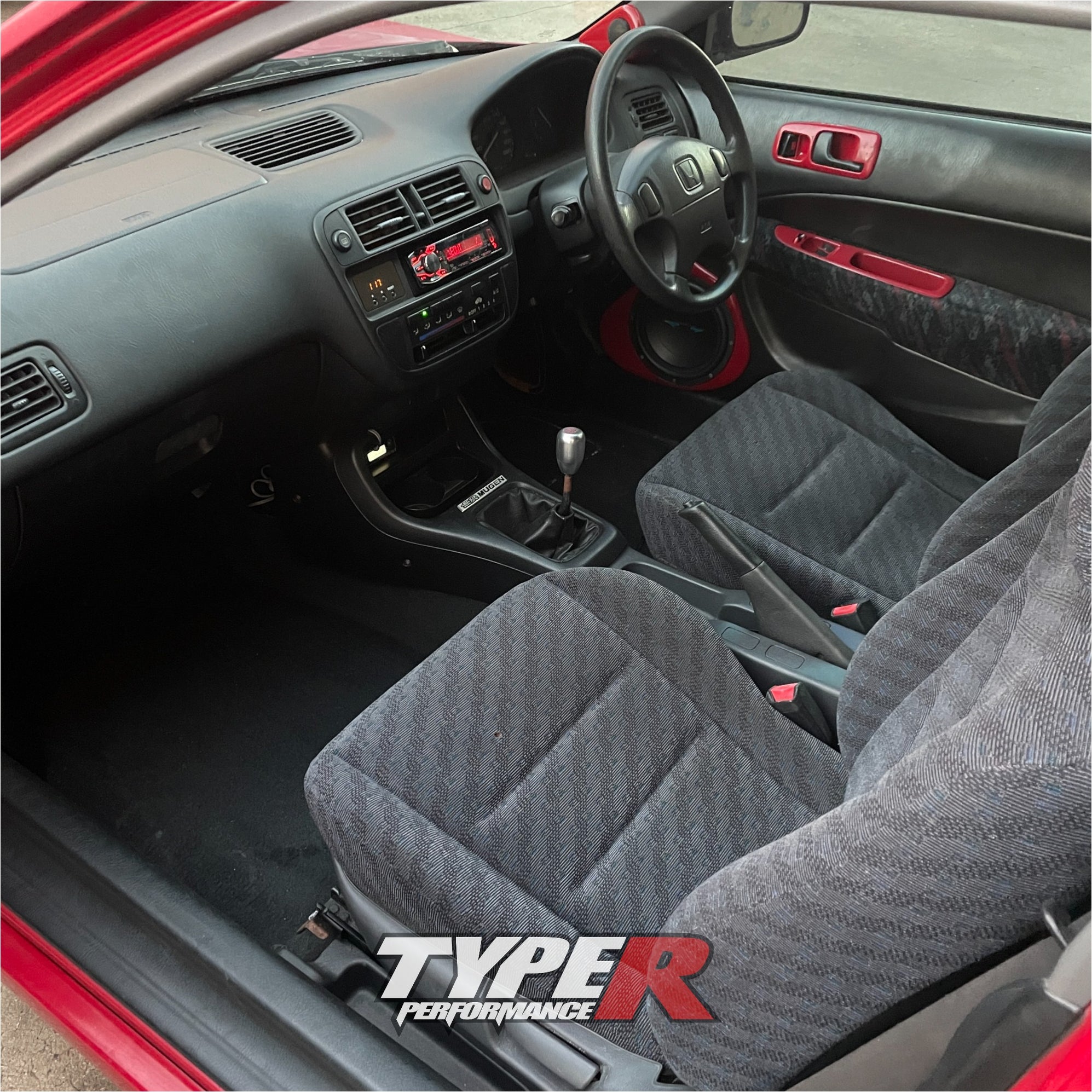 Wrecking 1998 Honda Civic EK4 VTi-R Manual — Type R Performance