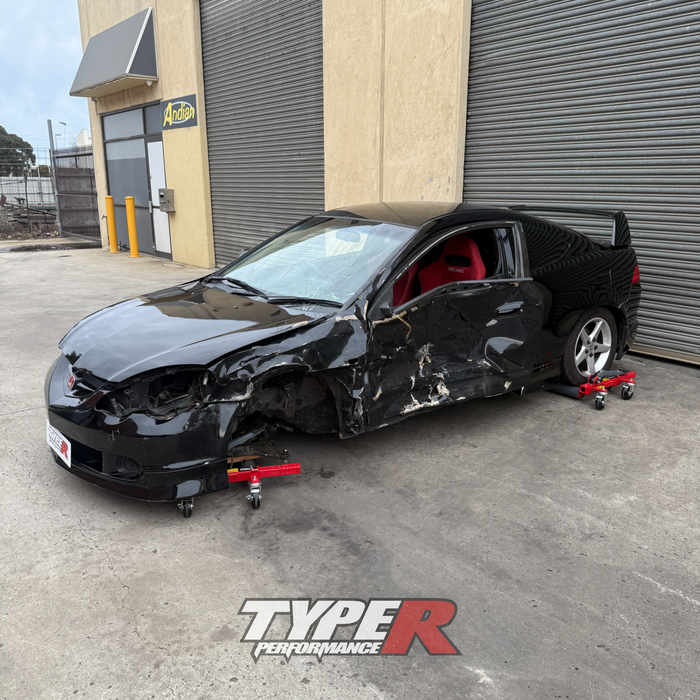 Wrecking 2001 Honda Integra DC5 Type R Manual